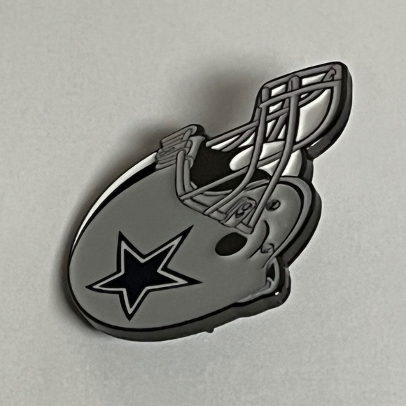 Dallas Cowboys Helmet Hat Pin Pins Streetwear Hats Bag Football Fitted New Era - Picture 5 of 8